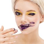 ۳۱ مورد از اشتباهات آرایشی که آرایش شما را خراب می‌کند 